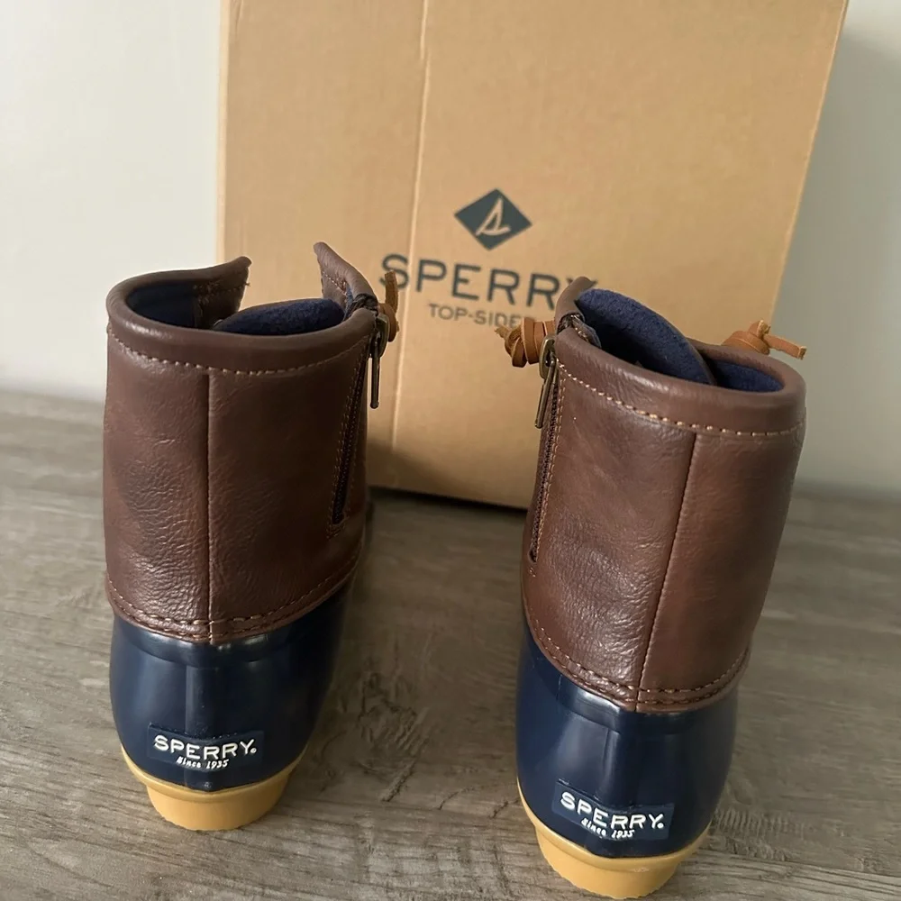 Sperry Saltwater Duck Boots Navy Blue Youth Size 4